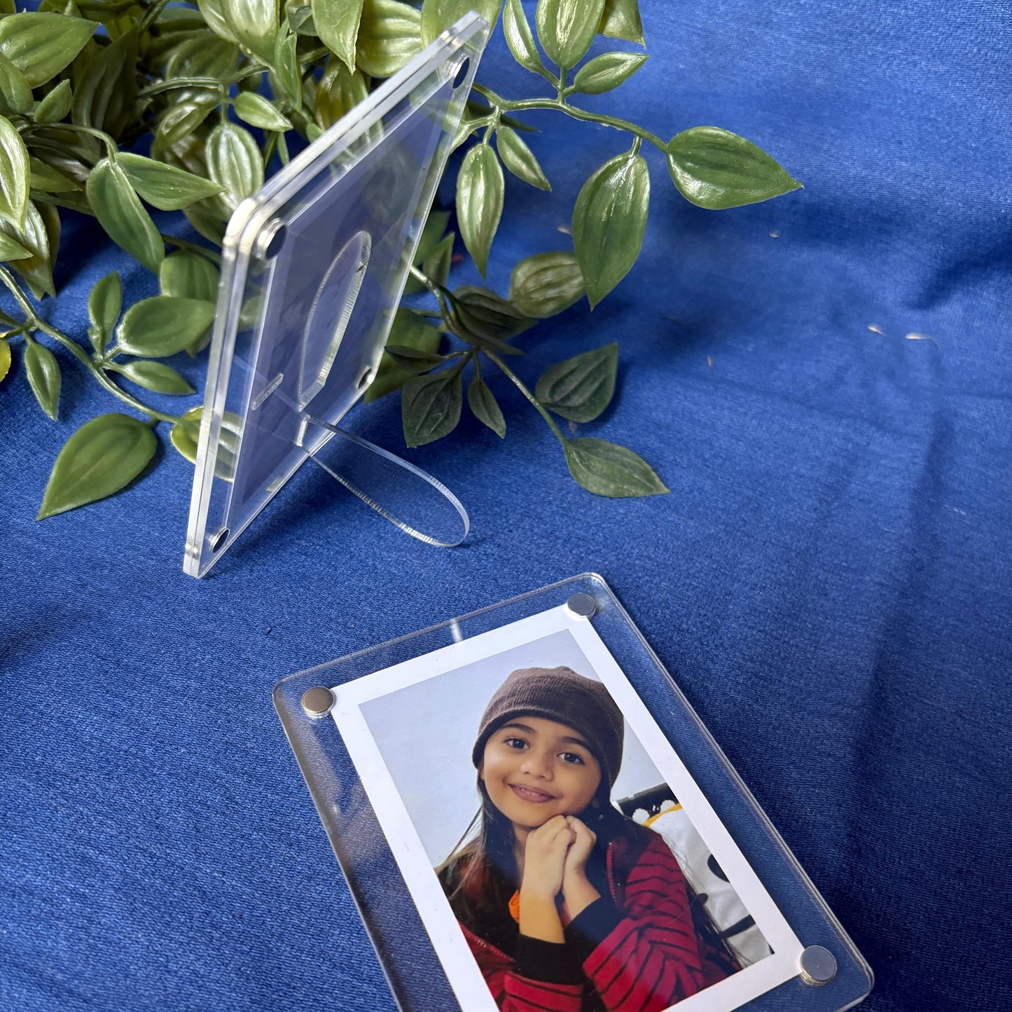 Acrylic Photo Magnet Frames - With Stand (Set of 6)