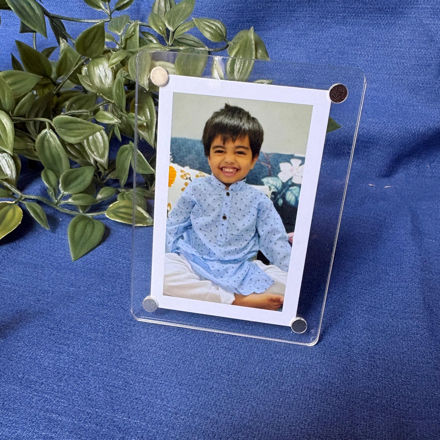 Acrylic Photo Magnet Frames - With Stand (Set of 6)